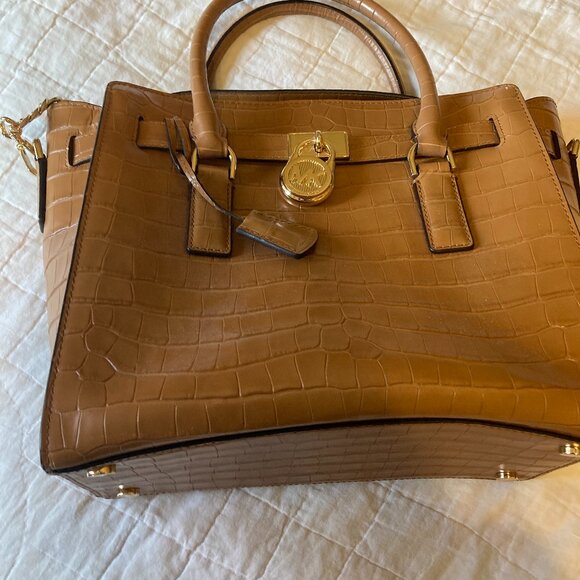 Michael Kors - Picture 1 of 12